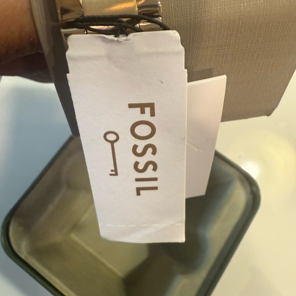 Fossil Gold and Tan Watch - Picture 3 of 5